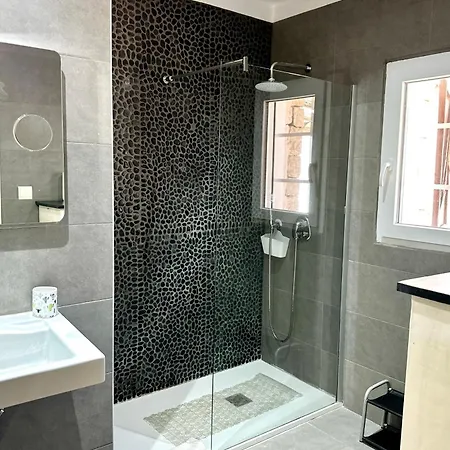 וילה Stylish Ibiza Near Beaches Private Pool & Lush Garden